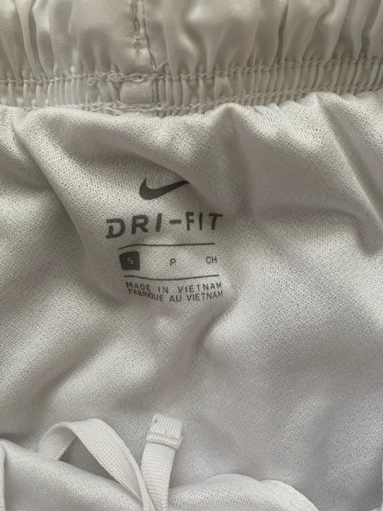 Nike Women's White Athletic Dri-Fit Running Shorts Workout Elastic Waist Small - Picture 2 of 9